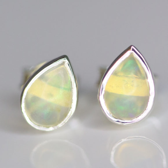 Studs Sterling Silver Opal Raindrop